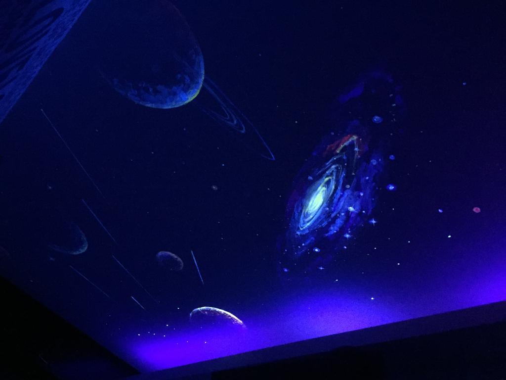 Kenting Space Capsule Luaran gambar
